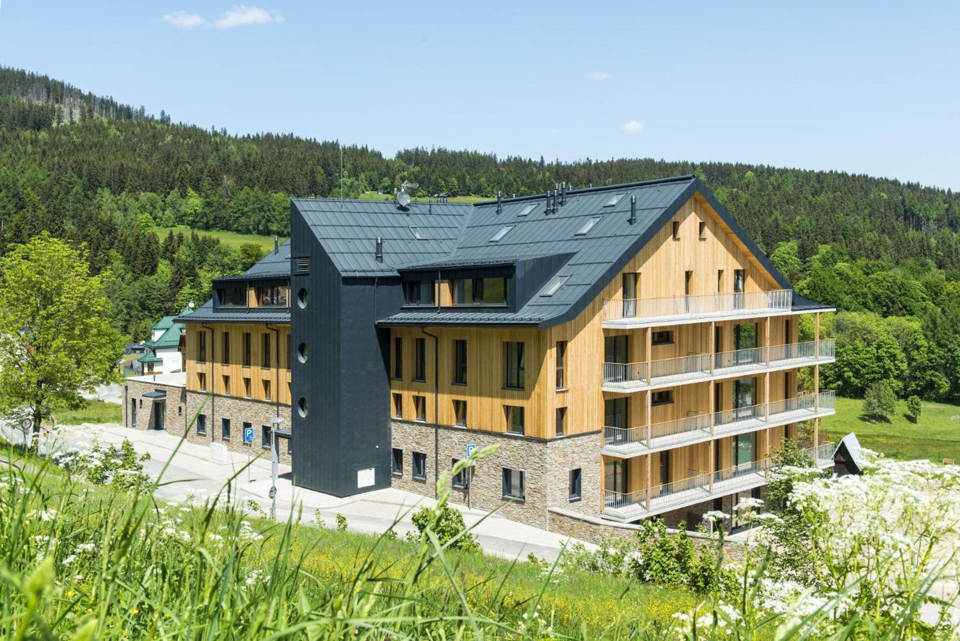 Ski&Bike Apartman Blue 잔스케라즈네 외부 사진